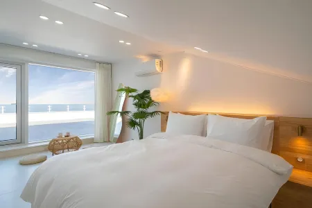 Gangneung Theview Pension Отели рядом с достопримечательностью «Джумунджин- Бич»