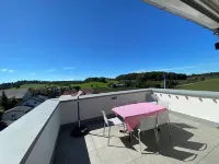 Newly renovated vacation apartment Hopfenblick 100sqm 6 persons roof terrace Forst- und Gartenservice Andreas Mack 주변 호텔