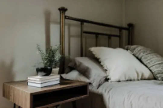 The June House: a Charming 2BR Apartment in the heart of Mac-Groveland.