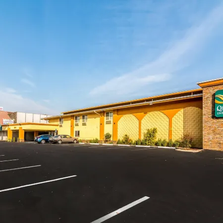 Quality Inn & Suites Near Downtown Bakersfield