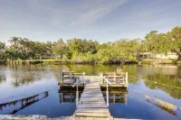 Riverfront Home w/ Putting Green & Boat Dock! - Homestays