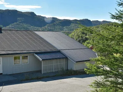 12 person holiday home in Oksvoll のホテル