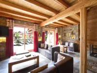 Chalet in Les Deux Alpes with Private Pool