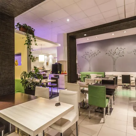 Ibis Oran les Falaises