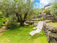 Villa with pool and panoramic surroundings