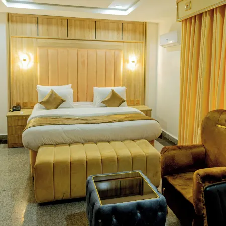 Immaculate Royal International hotel. Hotels in Owerri