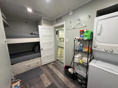 Front Row Venice Marina 3 Beds 1 Bath Sleeps 10 Huge Front Deck W/D Ice Wifi TV