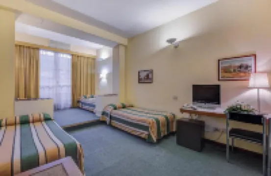 Hotel Giardino d'Europa Hoteles cerca del Aeropuerto Giovanni Battista Pastine-Ciampino