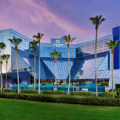 DoubleTree by Hilton Orlando Airport Hotel Hotels near Sodo Orlando