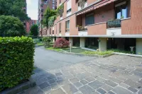 Palmanova sixty-seven, indoor parking, wifi Hotel a Cimiano