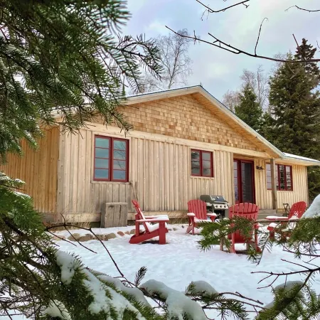 Artisan-crafted Magic on Lake Superior between Lutsen and Grand Marais