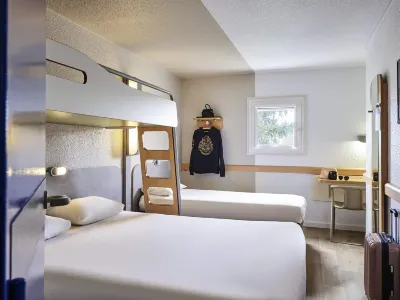 Ibis Budget Versailles Château Saint-Cyr Hotels near CAPS