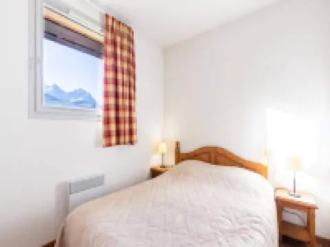 3 Rooms for 6 People