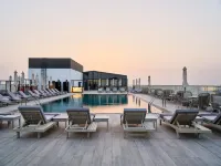Vignette Collection ARABELLA BEACH HOTEL KUWAIT by IHG - Pools