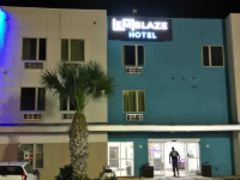 Emblaze Hotel Hotels in Three Rivers