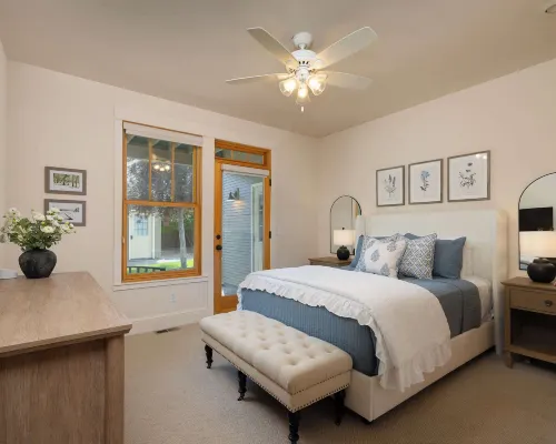 Cascade Cottage Stay for 6 Hotels in Sisters