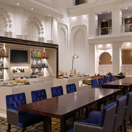 Sheraton Grand Pune Bund Garden Hotel