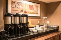 Courtyard by Marriott Seattle Bellevue/Downtown - Desayuno