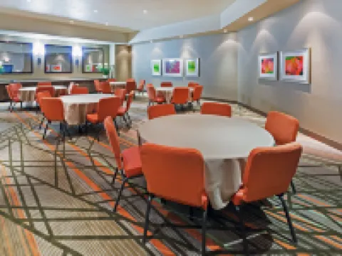 ฮอลิเดย์ อินน์ เอ็กซ์เพรส Frisco Legacy Park Area บาย IHG โรงแรมในฟริสโก