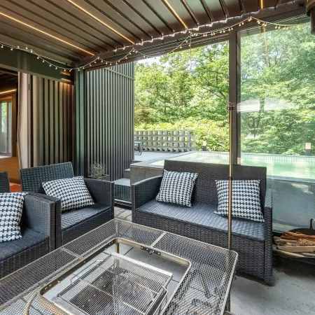 Gwangju Chez Pompom Dokchae Poolvilla