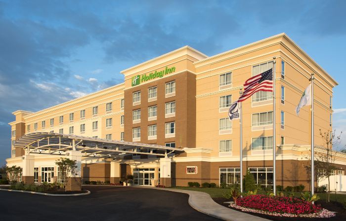 โรงแรม Holiday Inn Indianapolis Airport บาย IHG