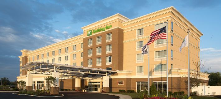 Holiday Inn INDIANAPOLIS AIRPORT by IHG Hotel a Indianapolis