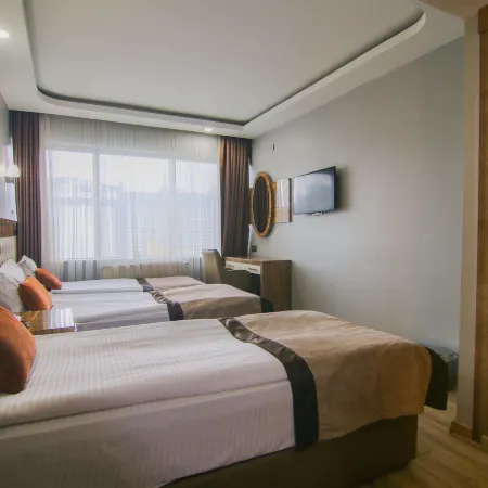 Grand Zara Hotel