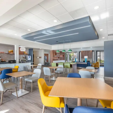Comfort Inn & Suites Arlington Heights - Buffalo Grove