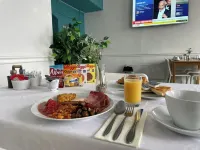 Beach Hotel Torbay B&B - breakfast