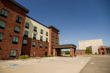 Cobblestone Hotel & Suites - Ottumwa