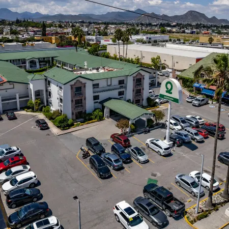 Quinta Dorada Hotel & Suites