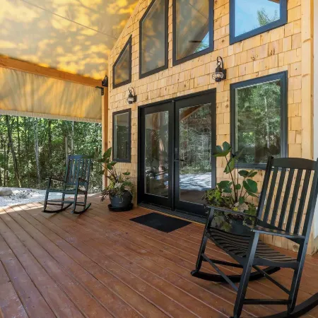 Cedar Creek - Glamping in the Ozarks!