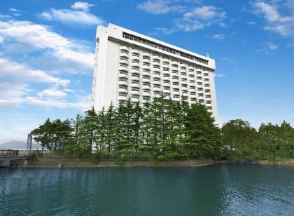 ホテル琵琶湖プラザ