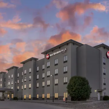 Best Western Plus Williston Hotel  Suites