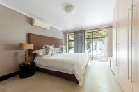 Whale Away Guest House Hotels in Hermanus