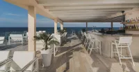 Alexandra Beach Resort & Spa - bar