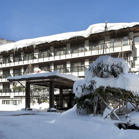 Okada Ryokan Warakutei Отели рядом с достопримечательностью «Хираю Горячие источники»
