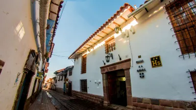 Hostal El Grial Hotel di 