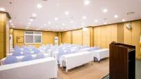 束草山海貝尼基亞酒店 - 商務