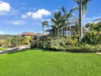 Fab 3-Bed Stay with Great Outdoors & Water Views