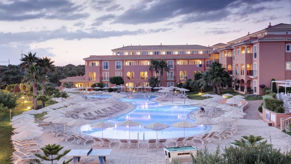 Grupotel Macarella Suites & Spa