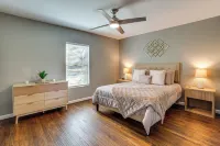 Walk to East Texas A&m! Home w/ Pet-friendly Yard - 3-Star