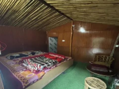 The Gauri Huts and Restaurant Hotels in Joshimath