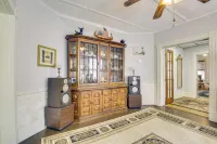 Quaint Beverly Townhome Walk to Beach and Downtown! - Wifi