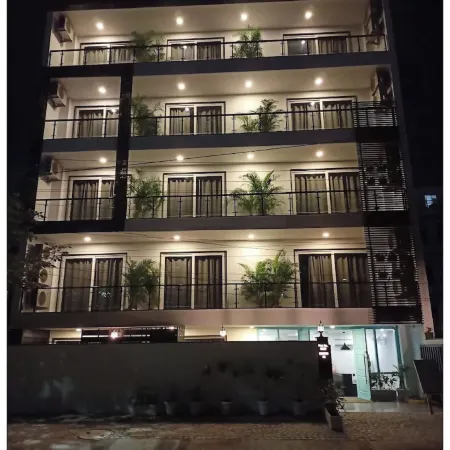 Flora Residency