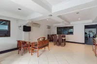 RedDoorz Plus at Buah Batu