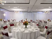 Holiday Inn & Suites CHICAGO NORTHWEST - ELGIN by IHG - breakfast