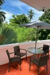HOTEL LADYMAR
