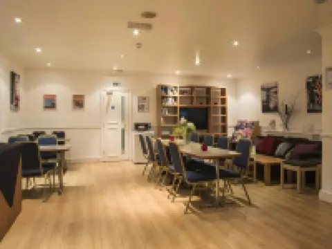 Smart Hyde Park View Hostel