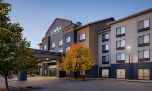 Fairfield Inn & Suites Kelowna